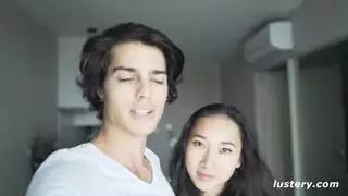 فتاة فقيرة مثليه اليابانية الملابس الداخلية