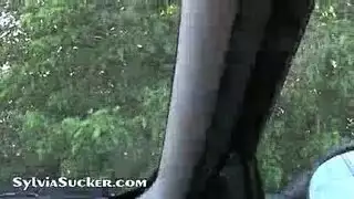 سكس ينام مع مرات ابوه ويغتصبها