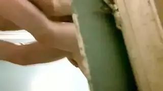 عاطفي بطن دمية