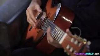 نكاح فتاة عراقية نائمة في السيارة‬