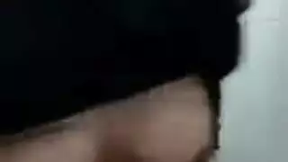 حركة منفردة إباحية: تحفيز المهبل واللعب الخشن بالثديين