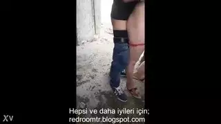 خيال إباحي علني: رجل تركي يهيمن على امرأة محجبة في الموقع