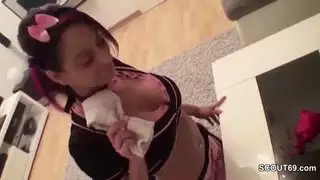 خيال الديوث: إخصاب أخت صديقتي بينما هو يشاهد