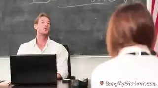 فساد في الفصل: درس قاسي من المعلم للطالبات