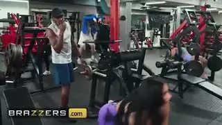 مراهقات صغار بنات مع بعض