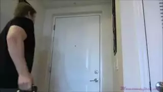 الأم الناضجة تستسلم لرغبات ابنها المحرمة