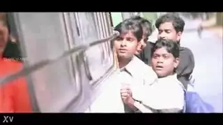 ياباني في الحافلة تحرش